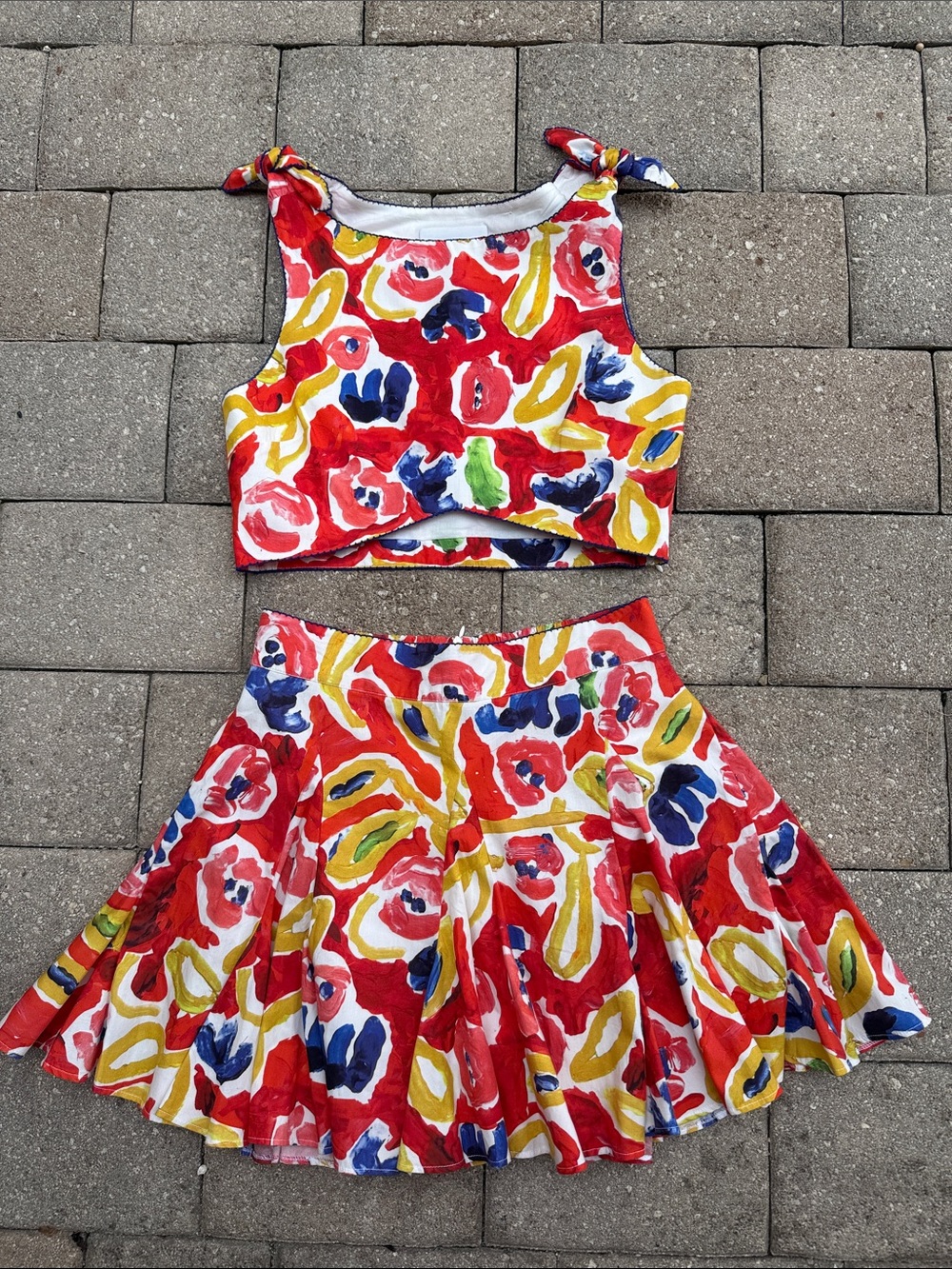 De Loreta Red Floral Print Crop Top & Twirl Skirt Set